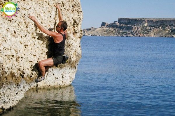 Sea Level Traversing in Malta